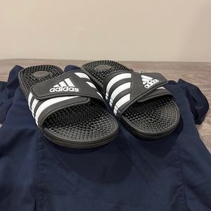 Adidas Adissage Slides